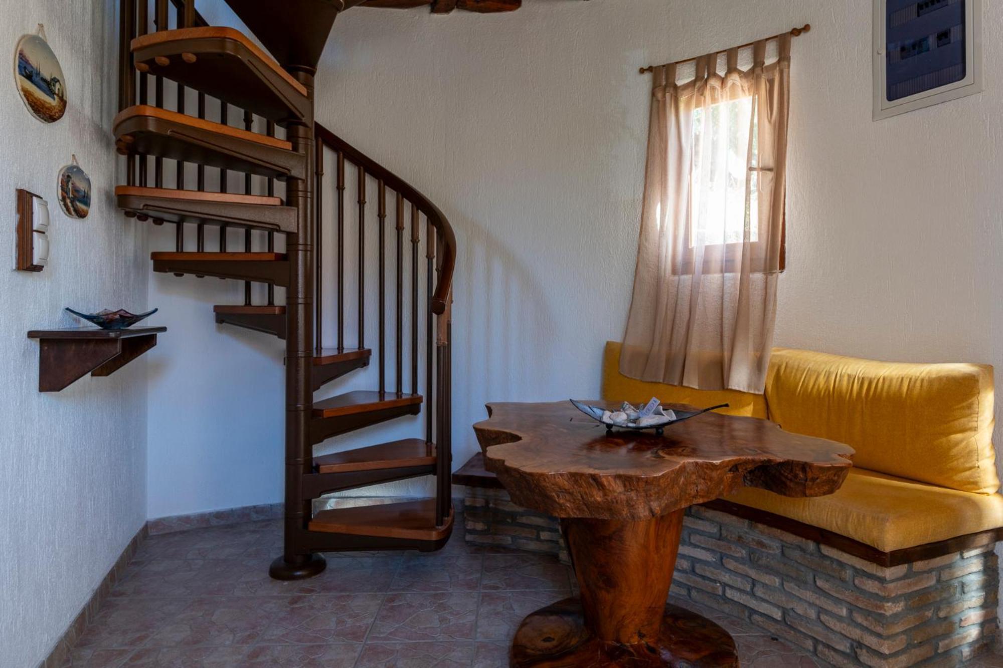 Kefalonian Mill - Oneira Villas Τραπεζάκι Εξωτερικό φωτογραφία