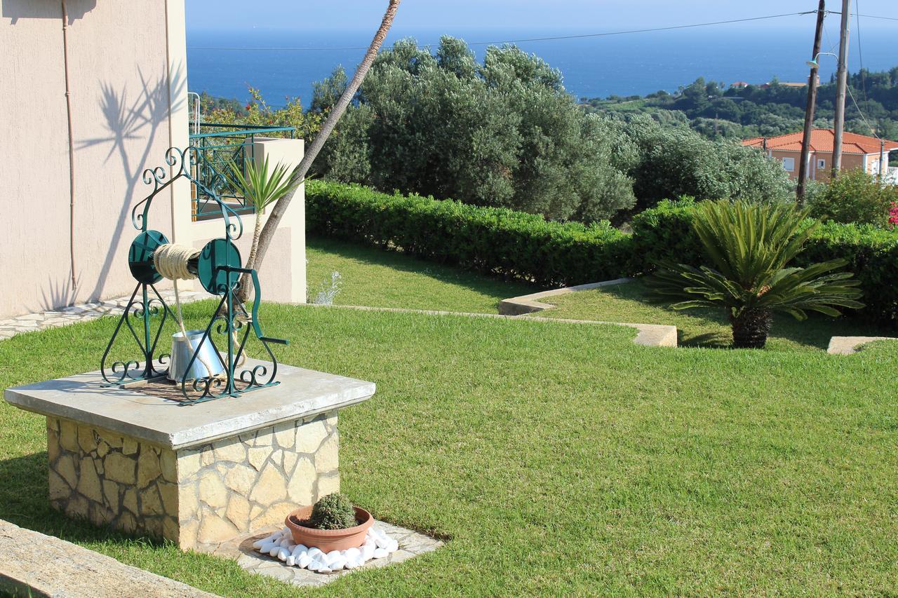 Kefalonian Mill - Oneira Villas Τραπεζάκι Εξωτερικό φωτογραφία